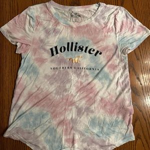 Hollister Women’s logo tee size adult small
